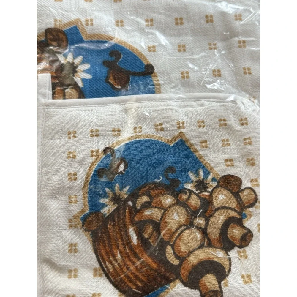Vintage‎ K-Mart Kitchen Tea Towel Pot Holder Set Mushrooms